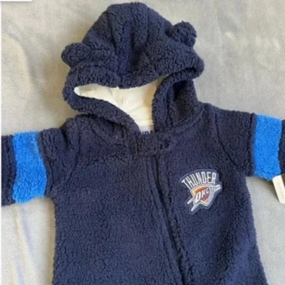 NBA Oklahoma City Thunder Baby Boys' Sherpa Sleeper Blue 18 Months - Picture 6 of 6